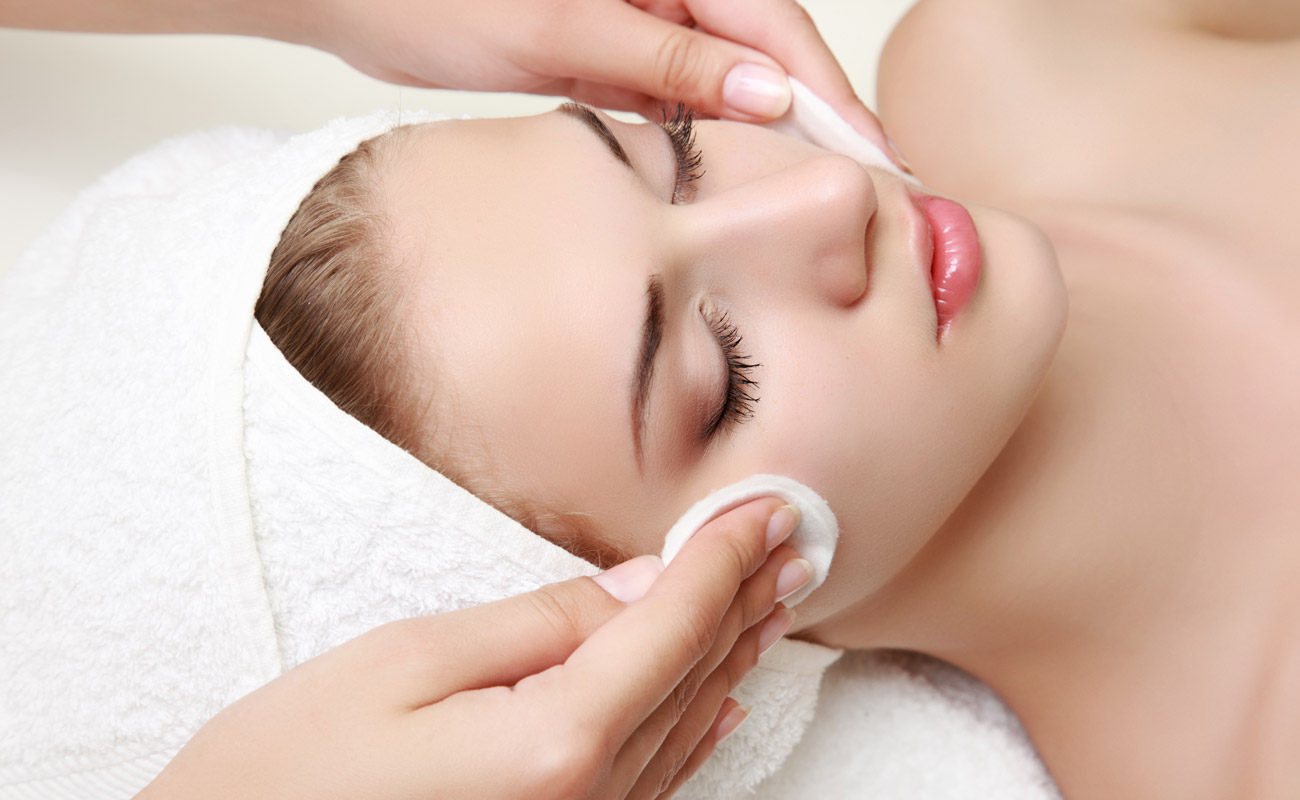 SIRIKAYA Relaxing Facial